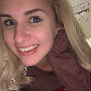 Meet your Posher, Alyssa